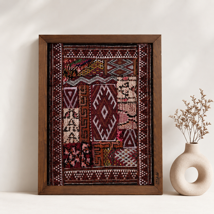 Nila- Œuvre Murale Encadrée en Tapis Marocains